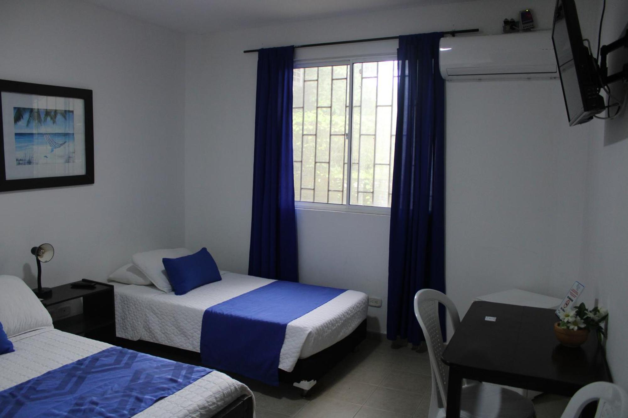 & Del Sol Hotel 4*
